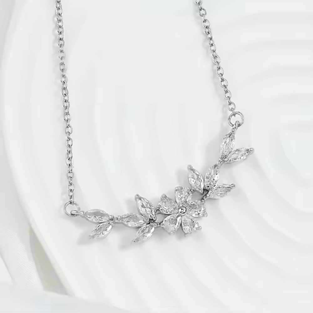 18K White Gold Diamond Flower & Leaves Accents Station Necklace Bridal Wedding